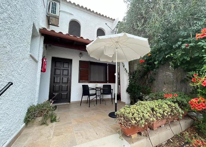 Villa Perris Studios