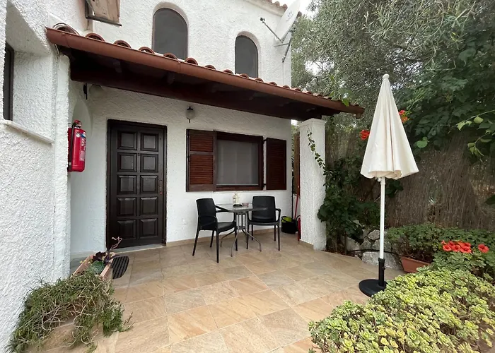 Villa Perris Studios