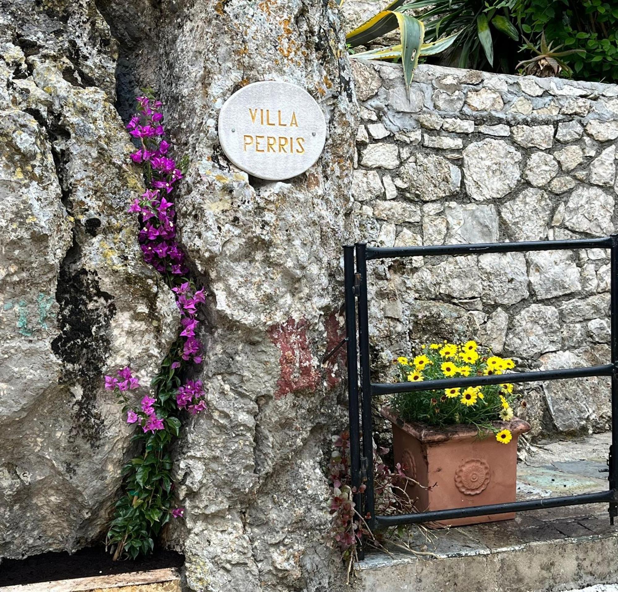 Guest house Perris
