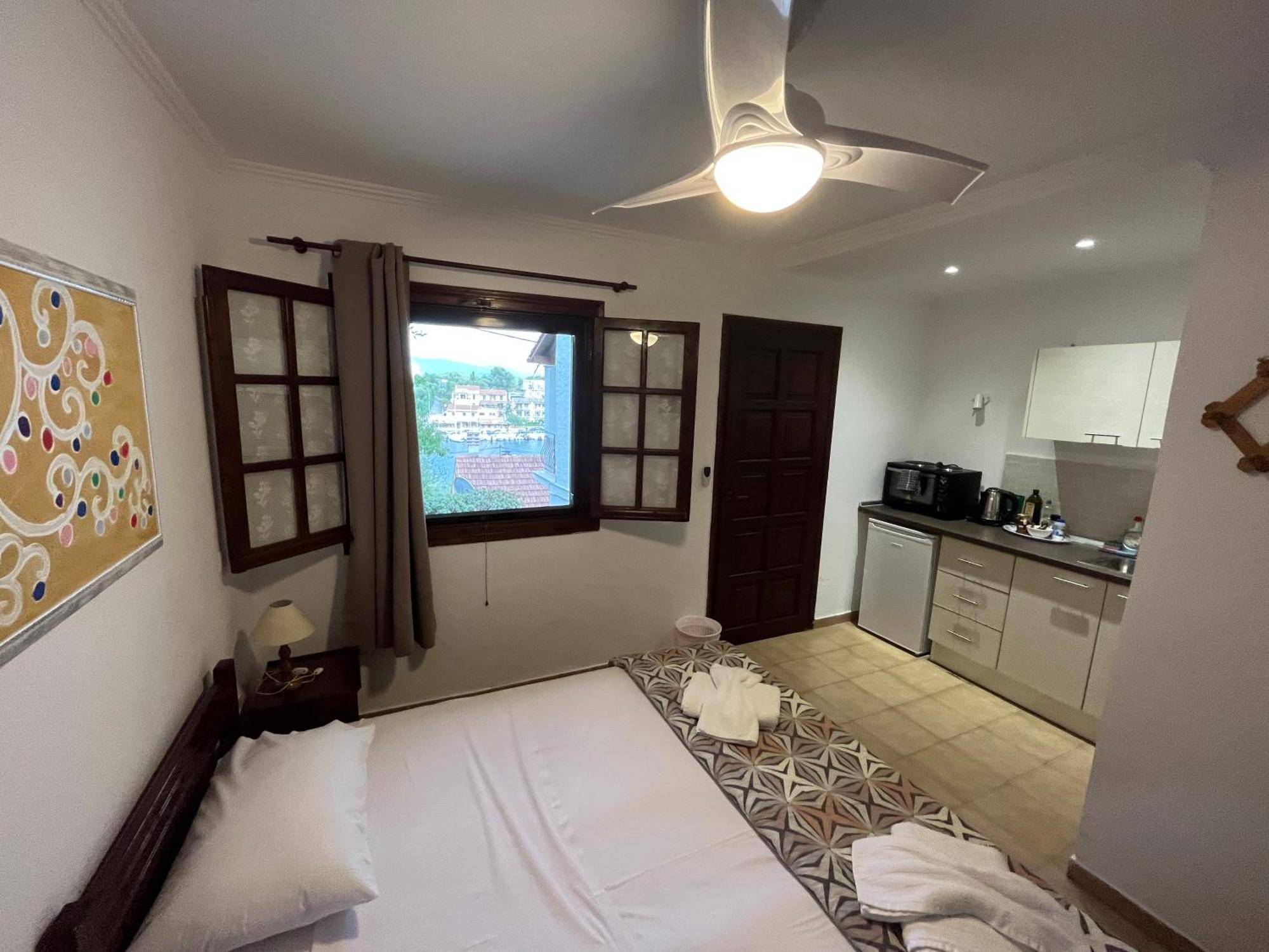 Perris Guest house *